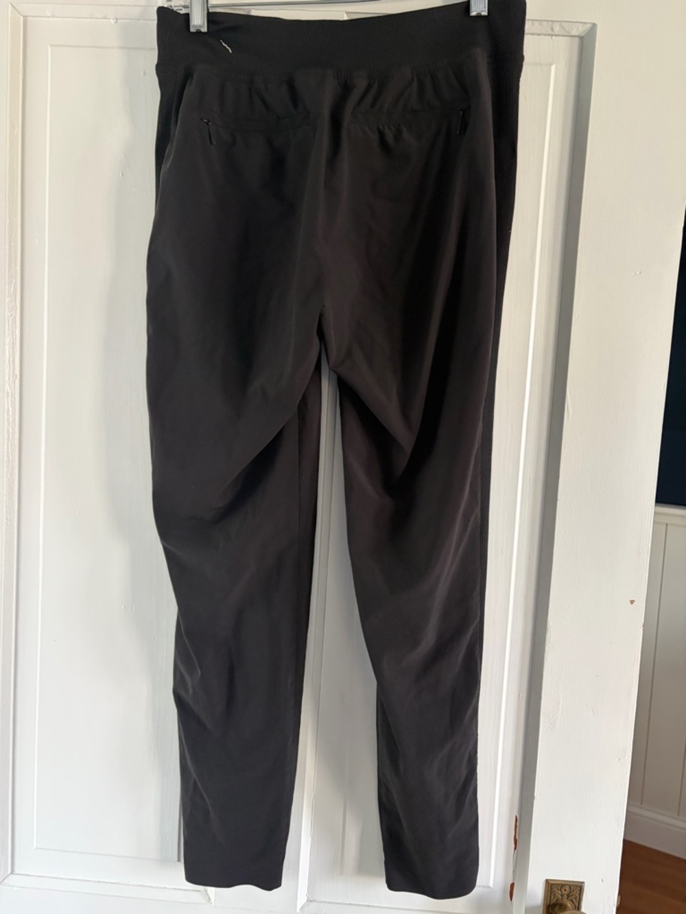 Athleta Brooklyn ankle Black  Women's Pants 4 - Picture 5 of 6